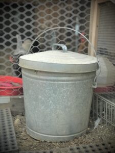 Metal Garbage Can for Feed